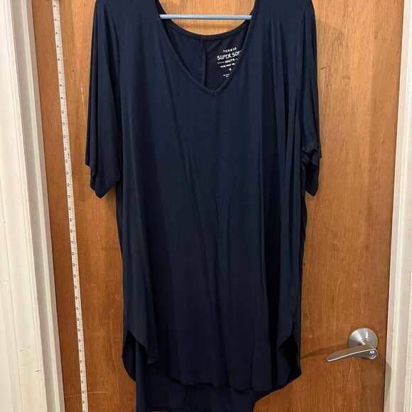 torrid Tops - Size 4(4X) - Torrid - Super Soft Navy Short Sleeve Knit Pullover